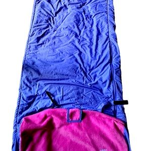 Girls princess sleeping bag has pillow pocket and Velcro to secure
